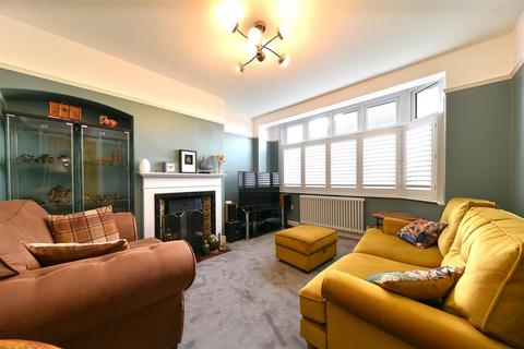 3 bedroom end of terrace house for sale, Stanmore Road, Stevenage