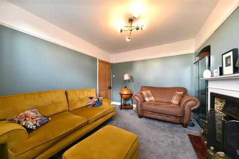 3 bedroom end of terrace house for sale, Stanmore Road, Stevenage