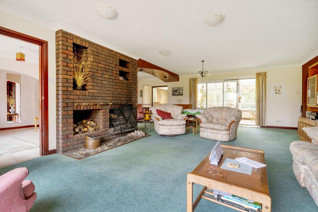 Sitting / Dining Room