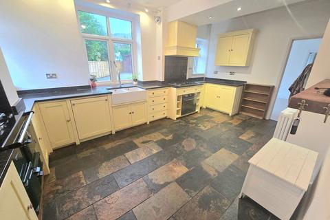 6 Bryn Awel, Crynant, Neath, SA10 8SR