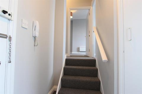 1 bedroom apartment to rent, New Road Avenue, Chatham ME4