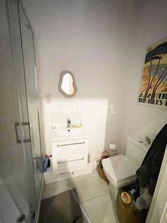 3 bedroom flat to rent, Hillmarton Road, London N7