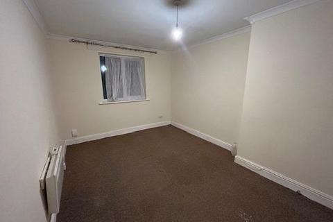 2 bedroom flat to rent, Sawyer Close, Edmonton