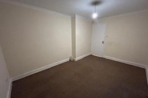 2 bedroom flat to rent, Sawyer Close, Edmonton