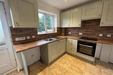 14 Charles Shaw Close, Oldham, OL4 2JN