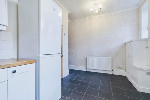 3 bedroom terraced house for sale, Apperley Road, Bradford BD10