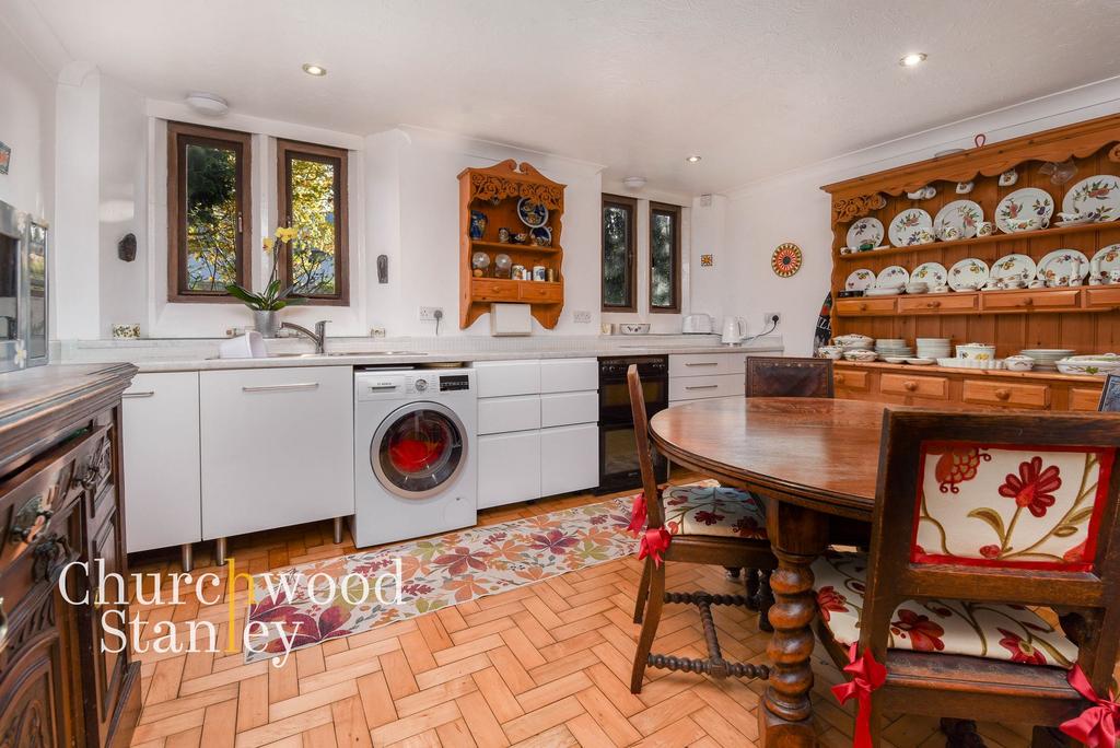 Kitchen / breakfast room