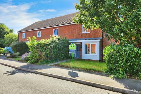 3 bedroom semi-detached house to rent, Walden Court, Kent CT2