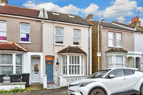 3 bedroom end of terrace house for sale, Granville Road, Gravesend, Kent