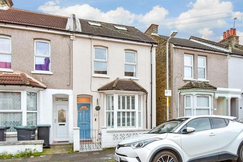 3 bedroom end of terrace house for sale, Granville Road, Gravesend, Kent