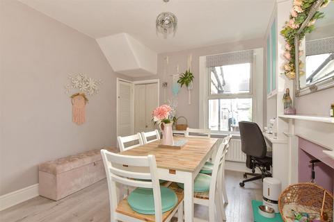 3 bedroom end of terrace house for sale, Granville Road, Gravesend, Kent