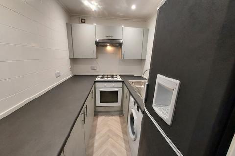 2 bedroom flat to rent, Flat 0/2, 9 Stuart Street, Old Kilpatrick, Glasgow