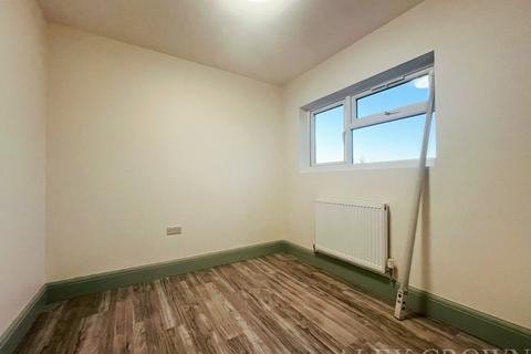 3 bedroom flat to rent, Cornwall Road, Harrow