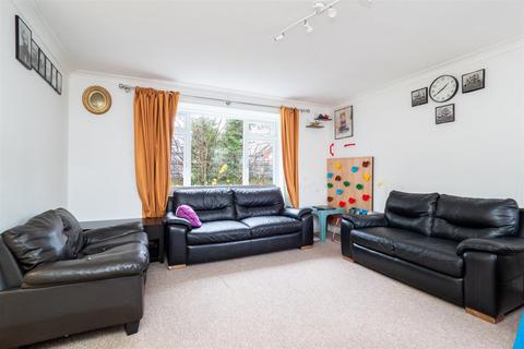 2 bedroom apartment for sale, Wellesley Road, Sutton