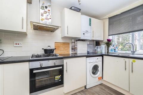 2 bedroom apartment for sale, Wellesley Road, Sutton