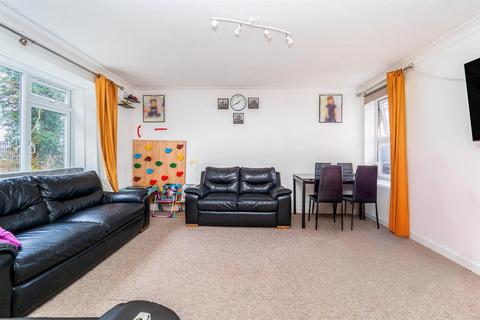 2 bedroom apartment for sale, Wellesley Road, Sutton