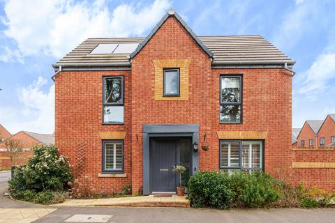 3 bedroom link detached house for sale, Sidney Martin Road, Bordon, Hampshire