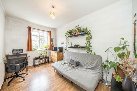 2 bedroom flat for sale, York Grove, London SE15