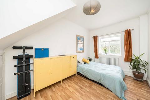 2 bedroom flat for sale, York Grove, London SE15