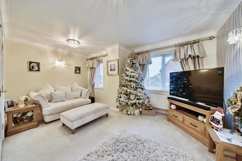 47 Fairview Drive, Adlington, Chorley, PR6 9SB