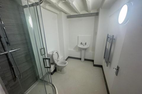 2 bedroom flat to rent, Mills Studios, Ware