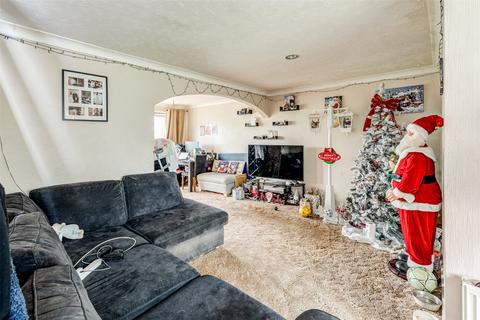 3 bedroom semi-detached house for sale, Willow Crescent, Durrington, Worthing, BN13