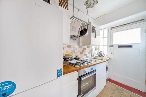 2 bedroom flat for sale, Bourne Estate, Portpool Lane, Farringdon