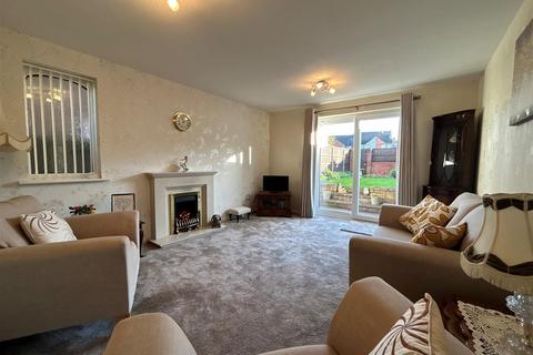 2 bedroom end of terrace house for sale, Clifton Road, Halesowen