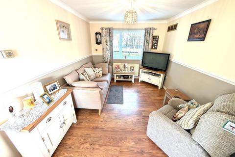 45 Hatfield Place, Peterlee, SR8 5SS