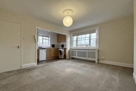 2 bedroom flat to rent, Grove Hill Road, Tunbridge Wells