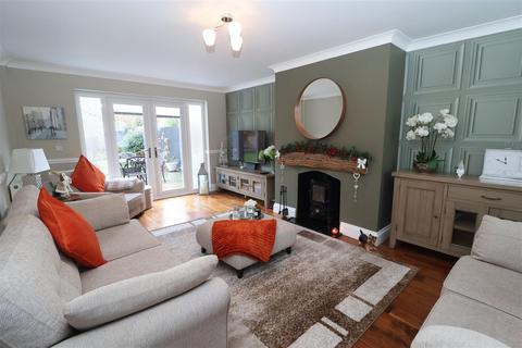 4 bedroom detached house for sale, William Straw Gardens, Worksop S80