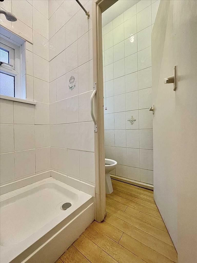 Shower room/w.c.