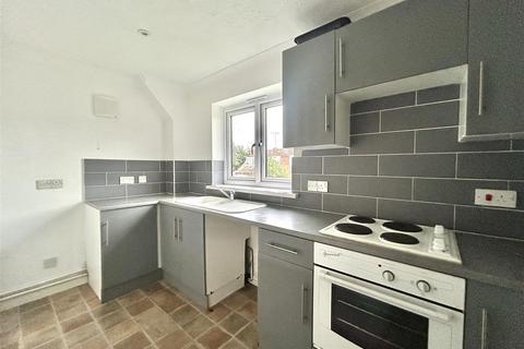 1 bedroom flat to rent, Thornwood Court, 86-88 Hudson Road, Leigh On Sea