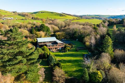 4 bedroom detached house for sale, Capel Bangor