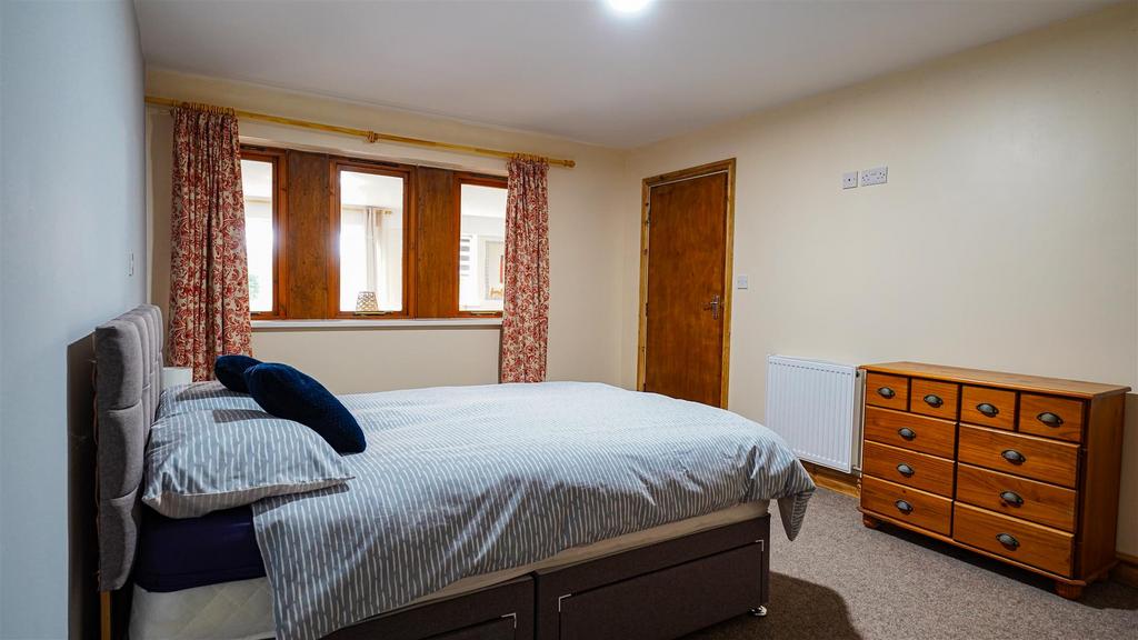 Double bedroom 1