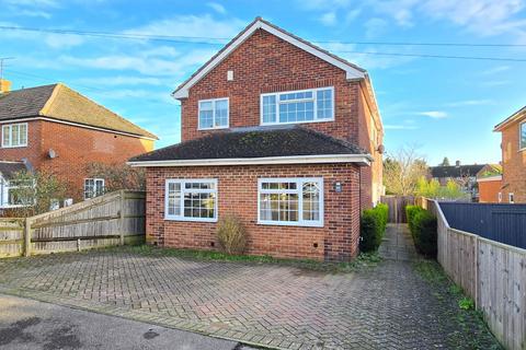 5 bedroom detached house for sale, Roman Way, Thatcham RG18