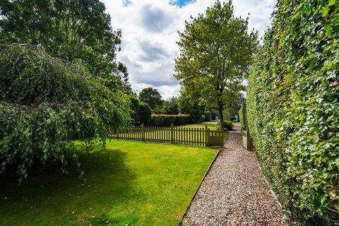 6 Peter Street, Stock, Ingatestone, CM4 9PY