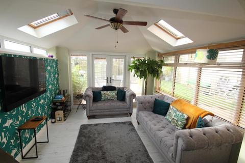 20 Bronte Avenue, Tattenhoe, Milton Keynes, MK4 4LB