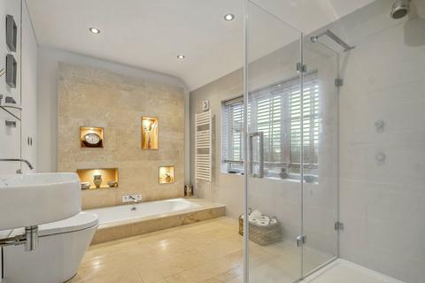33 Highlands Road, Seer Green, Beaconsfield, HP9 2XL