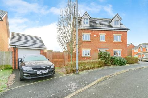 4 bedroom detached house for sale, Cotton Fields, Manchester M28