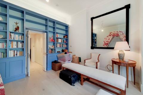 4 bedroom flat for sale, Elm Park Road, Chelsea, London, SW3