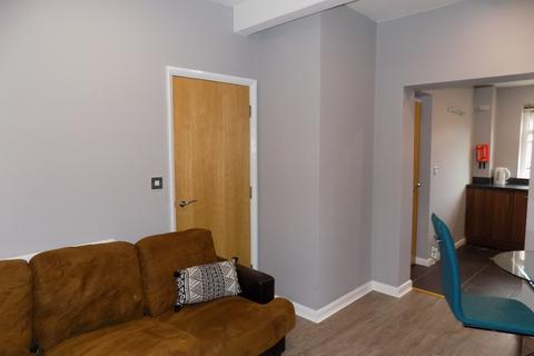 3 bedroom flat to rent, Ecclesall Road, Sheffield S11