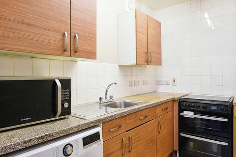 1 bedroom flat for sale, East Surrey Grove, London SE15