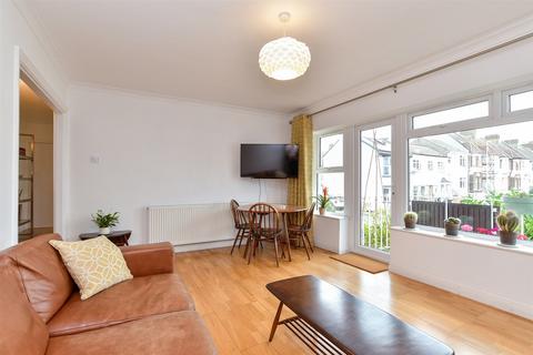 1 bedroom flat for sale, Bristol Gardens, Brighton, East Sussex