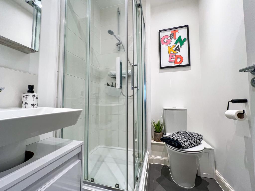 Ensuite To Bedroom 1