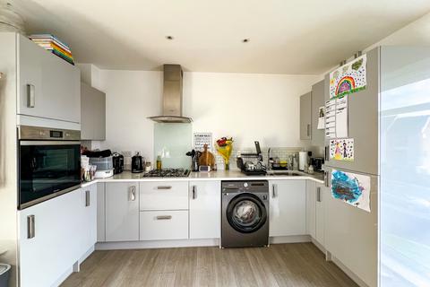 93 Lane End Road, Patchway, Bristol, BS34 5US