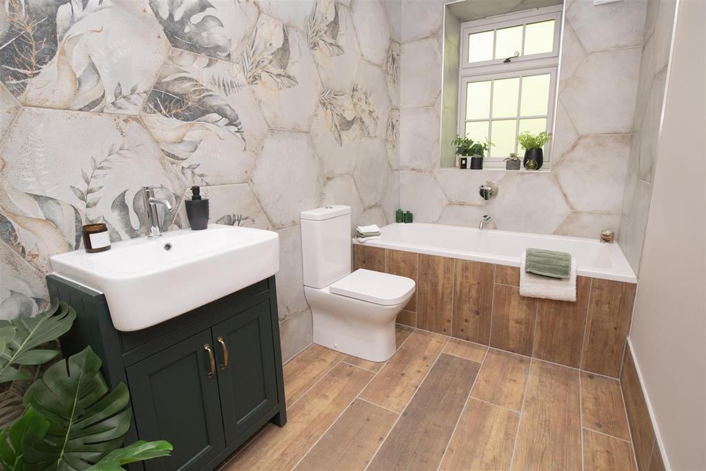 Stables-bathroom001.jpeg