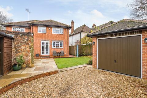 4 bedroom detached house for sale, Chase Road, Lindford, Bordon