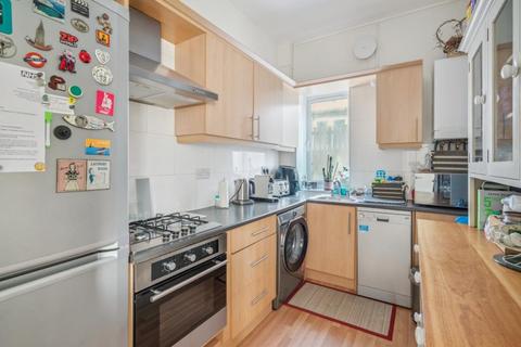 2 bedroom flat for sale, Carew Road, HA6