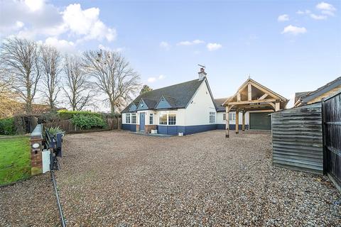 5 bedroom detached bungalow for sale, Bedford Road, Wilstead